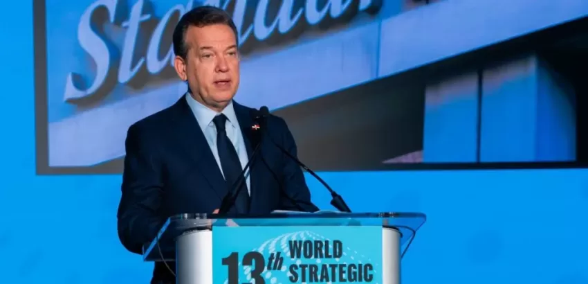 Ministro Bisonó promueve en Miami a República Dominicana como un destino confiable para la inversión global